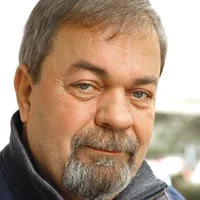 Christopher Davis, Sciatilief customer